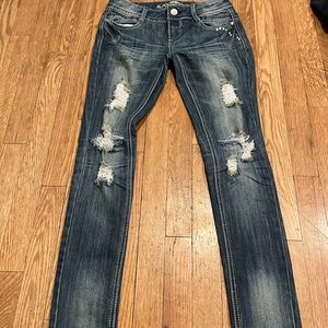 Almost famous jeans only wore a few times great fit